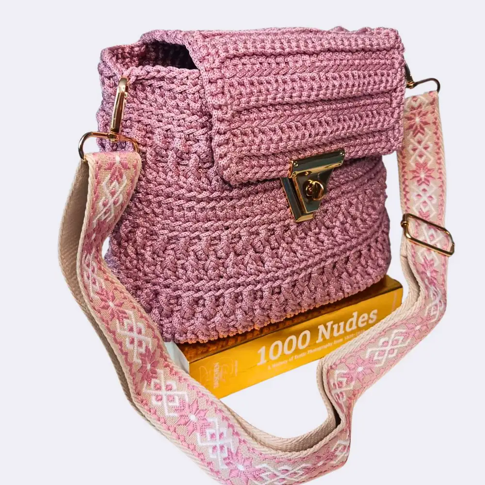 Die handgefertigte Tasche „Tee-Rosenzauber“