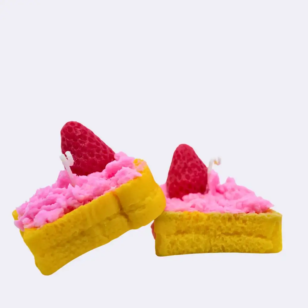 Dekokerze „Toast mit Erdbeere“