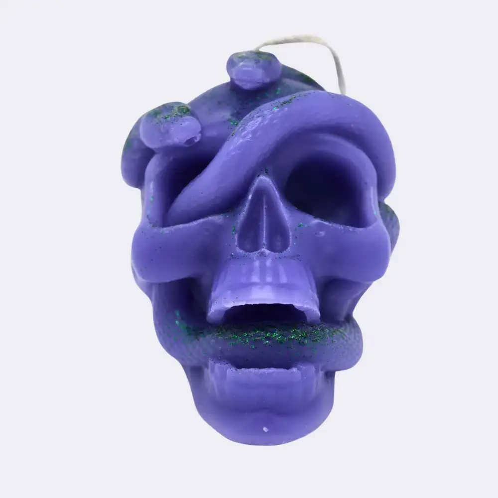 Dekokerze "Totekopf mit Schlange ", violett