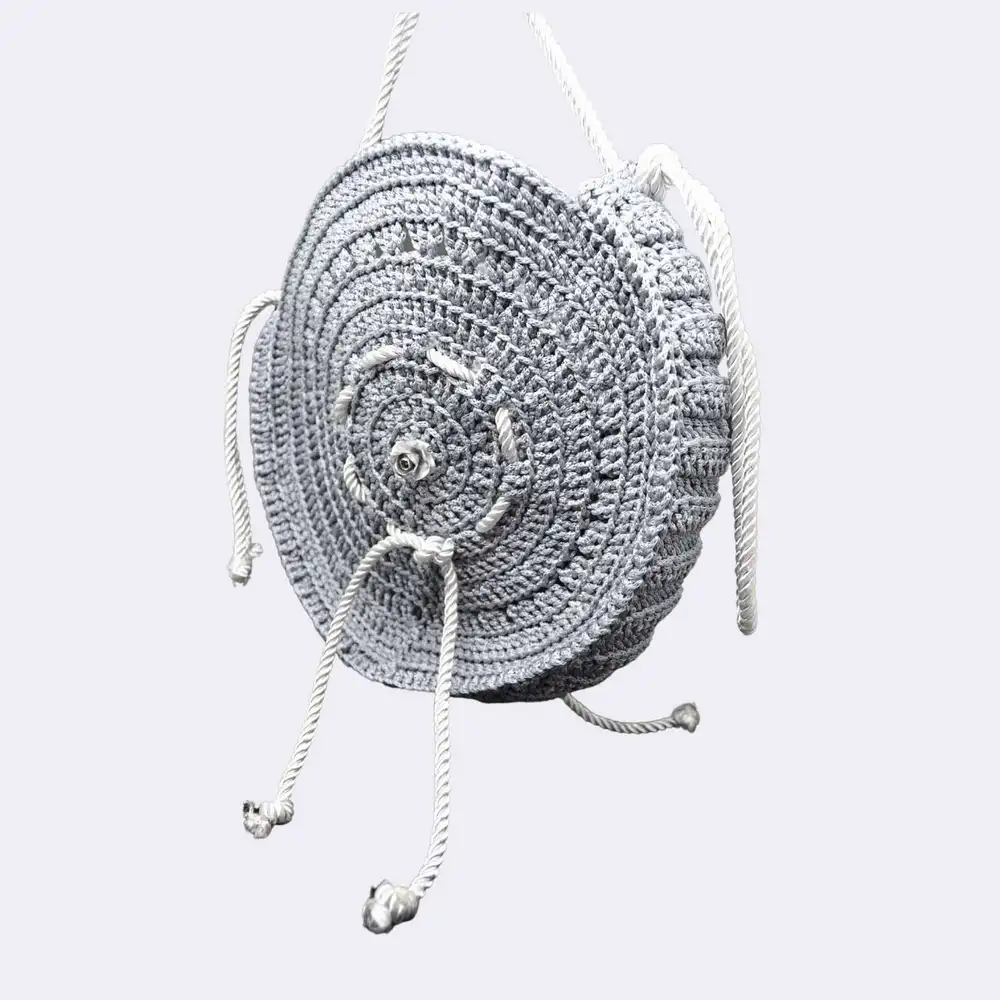 Gehäkelte Tasche „Silbermond“