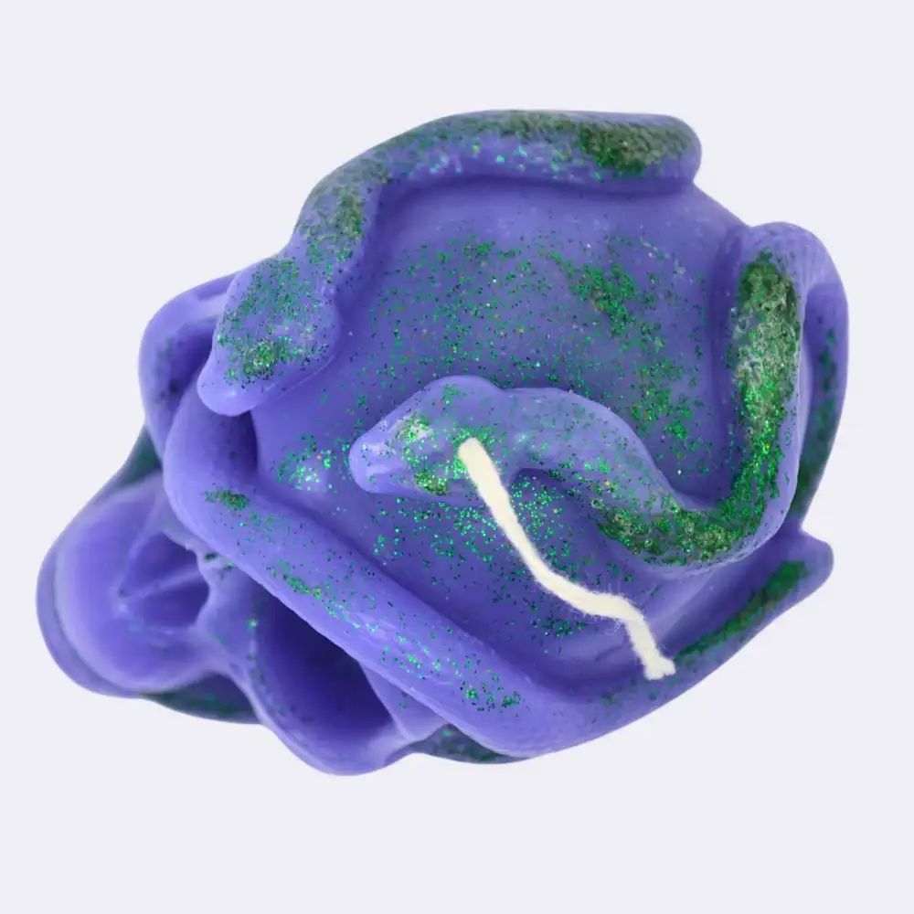 Dekokerze "Totekopf mit Schlange ", violett – Bild 2