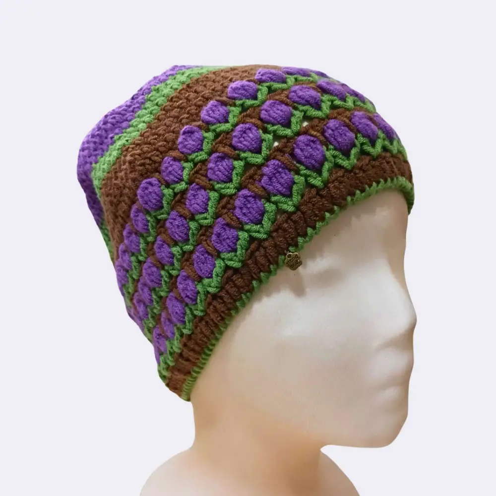 Handgehäkelte Acrylmütze mit buntem Tulpenmuster – Einzigartig & Warm – Bild 4