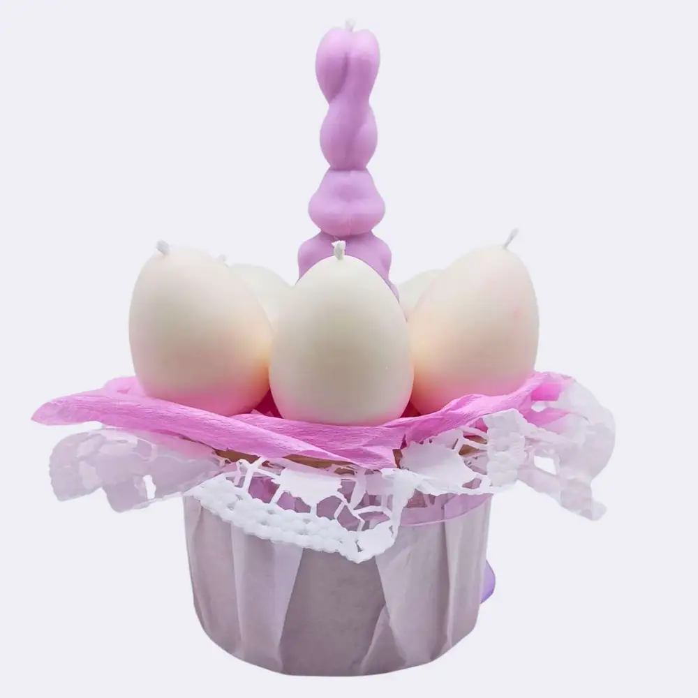 Ostertraum – Eleganter Kerzenstrauß in Weiß & Flieder – Bild 3