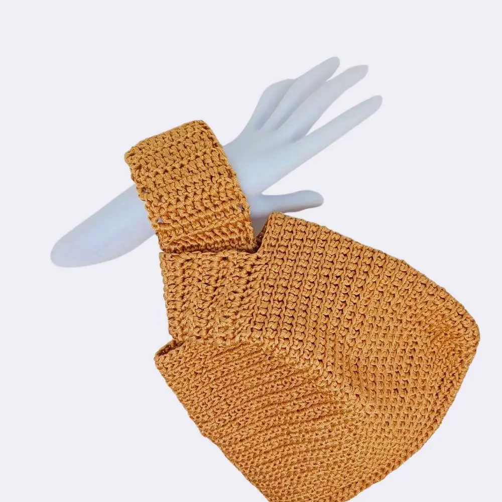 Häkeltasche „Goldene Eleganz“ – Bild 3