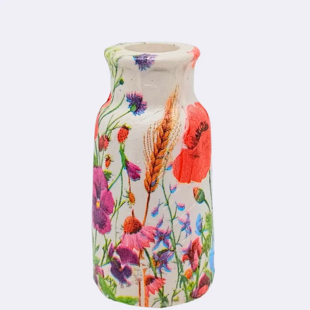 Kleine Gipsvase mit Wildblumen – Bild 2
